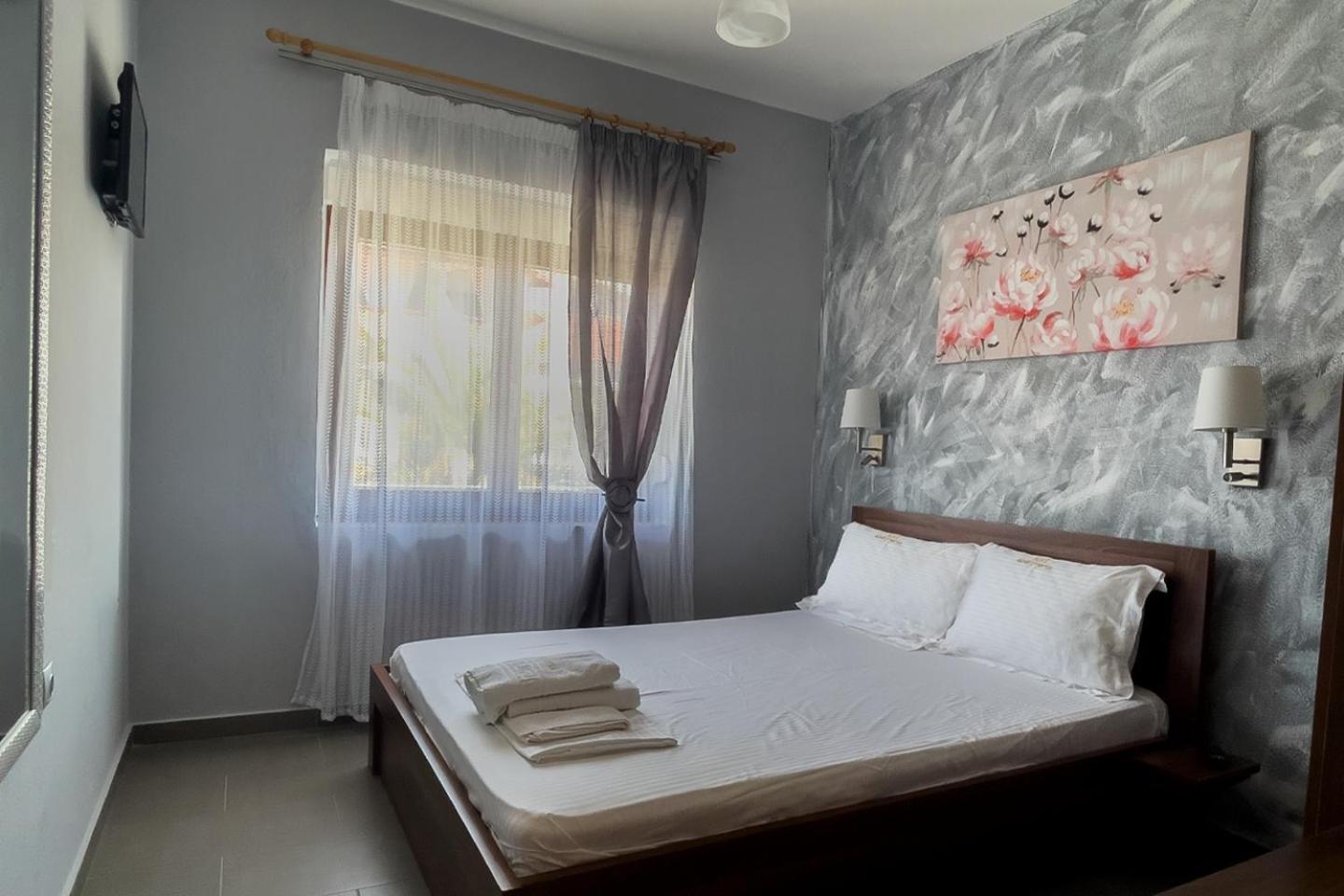 Niki Apartments Паралія-Діонісіу Екстер'єр фото